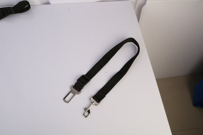 Adjustable Pet Seat Belt Leash for Dogs & Cats – 2Pcs Set